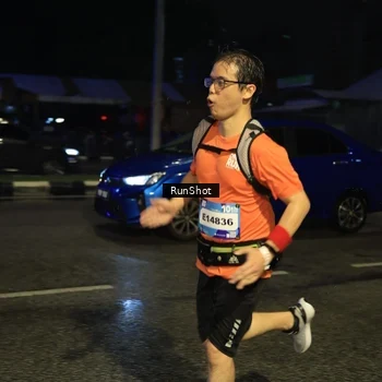 Runner Photo 7896356