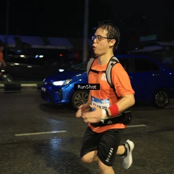 Runner Photo 7896357