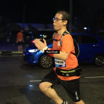 Runner Photo 7896360