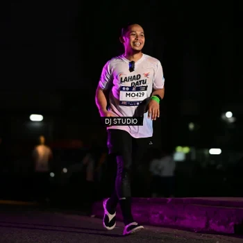 Runner Photo 7896374