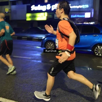 Runner Photo 7896381