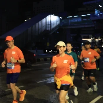 Runner Photo 7896421