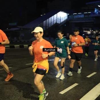 Runner Photo 7896435
