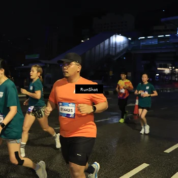 Runner Photo 7896456