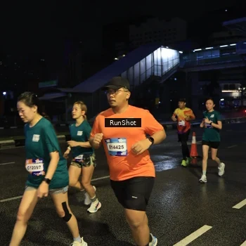 Runner Photo 7896457