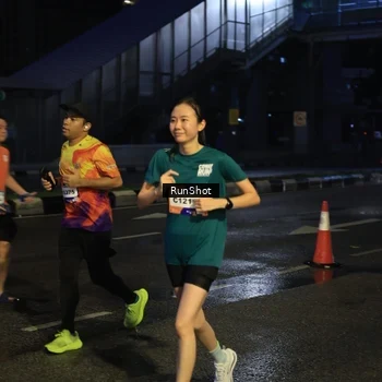 Runner Photo 7896476