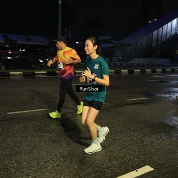 Runner Photo 7896496