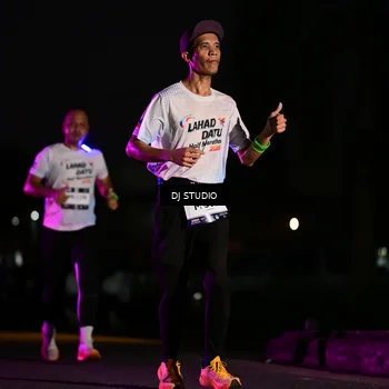 Runner Photo 7896500