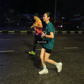 Runner Photo 7896503