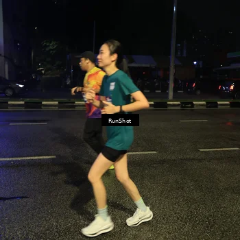 Runner Photo 7896504