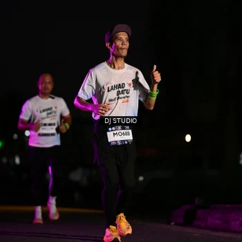 Runner Photo 7896506