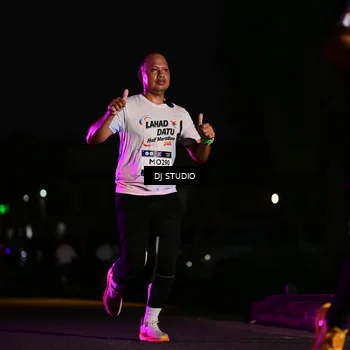 Runner Photo 7896512