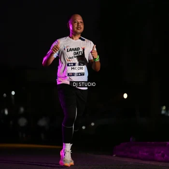 Runner Photo 7896522