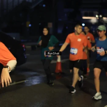 Runner Photo 7896565