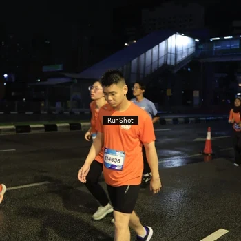 Runner Photo 7896636