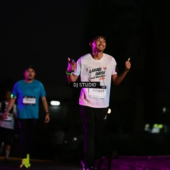 Runner Photo 7896667