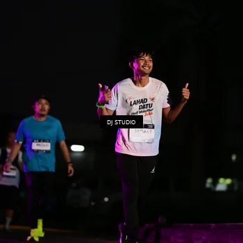 Runner Photo 7896670