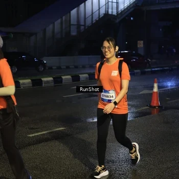 Runner Photo 7896690