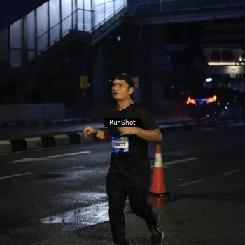 Runner Photo 7896739