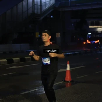 Runner Photo 7896741