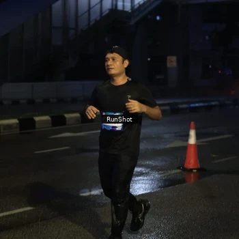 Runner Photo 7896744