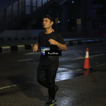 Runner Photo 7896746