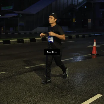 Runner Photo 7896756