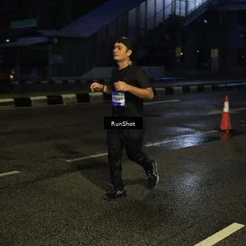 Runner Photo 7896758