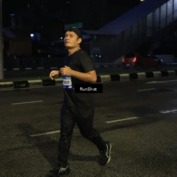 Runner Photo 7896772