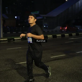 Runner Photo 7896774