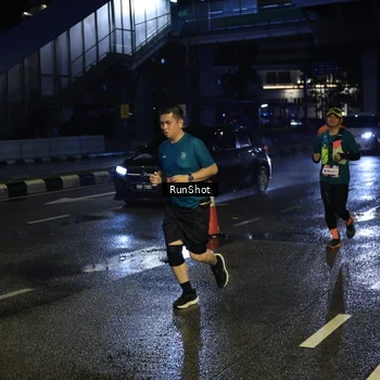 Runner Photo 7896794