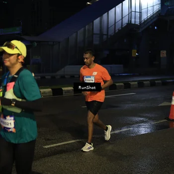 Runner Photo 7896843