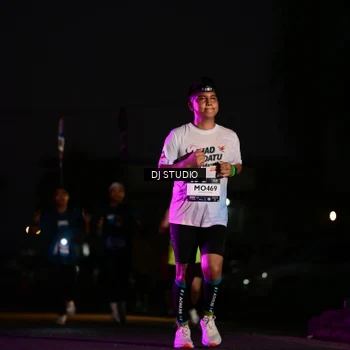 Runner Photo 7896849
