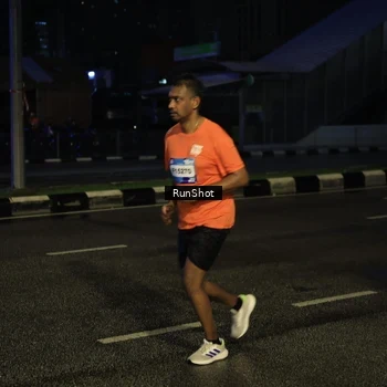 Runner Photo 7896859