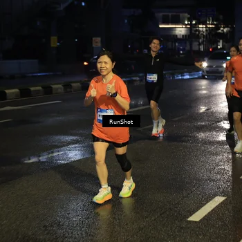 Runner Photo 7896866