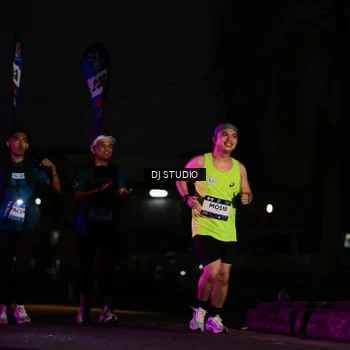Runner Photo 7896875