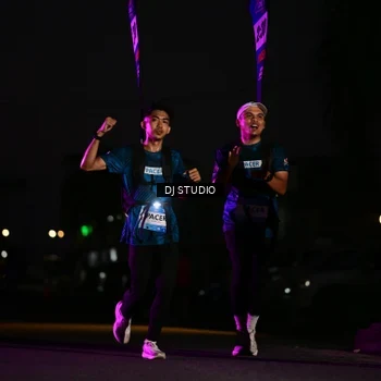 Runner Photo 7896890