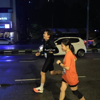 Runner Photo 7896915