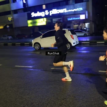 Runner Photo 7896932
