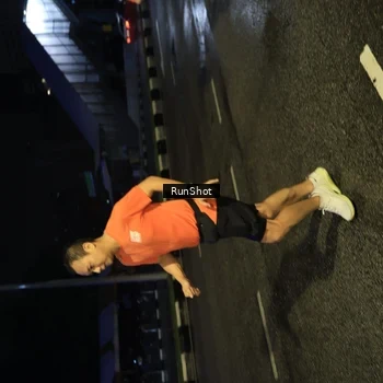 Runner Photo 7896952