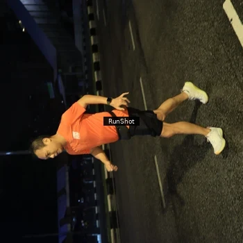 Runner Photo 7896954