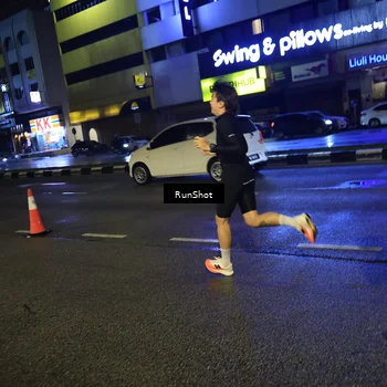 Runner Photo 7896966