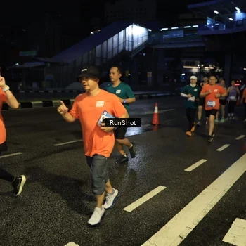 Runner Photo 7896987