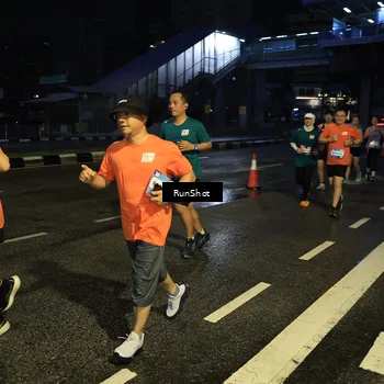 Runner Photo 7896990