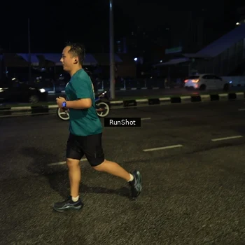 Runner Photo 7897022