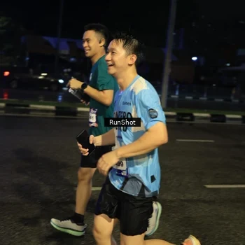 Runner Photo 7897215