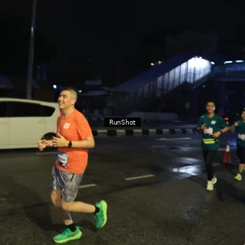 Runner Photo 7897246
