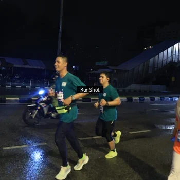 Runner Photo 7897282