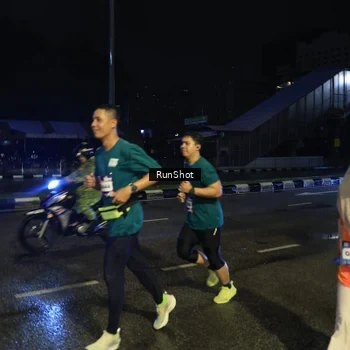 Runner Photo 7897285