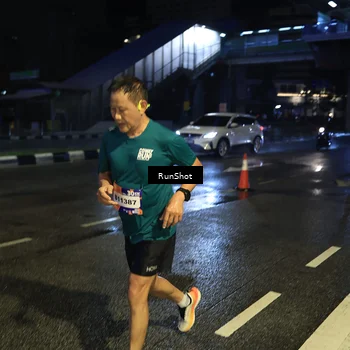 Runner Photo 7897375